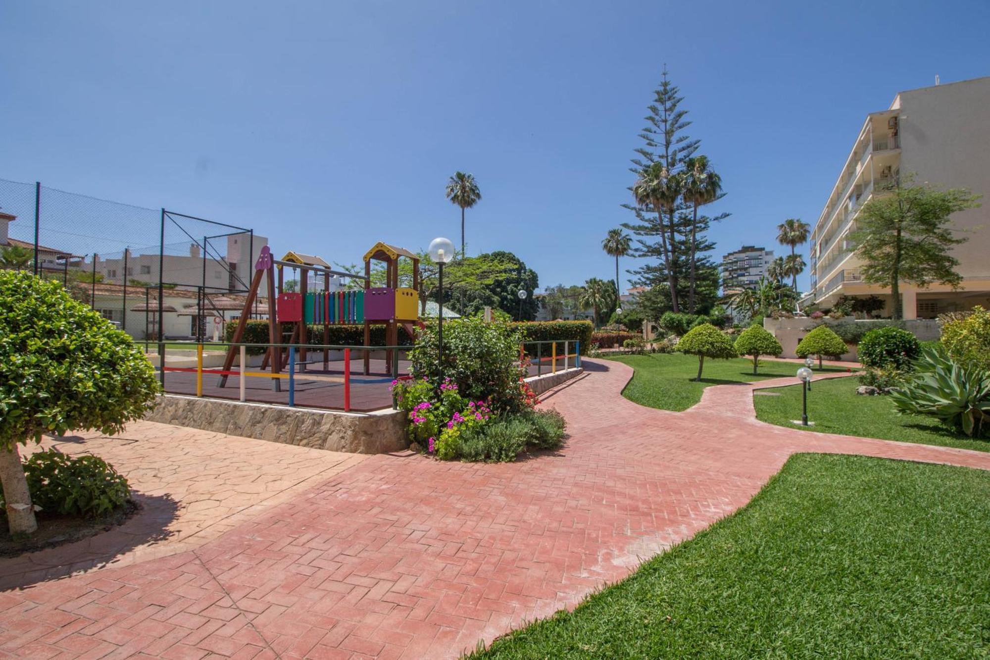Carihuela Palace 417 By Ivi Real Estate Torremolinos Kültér fotó
