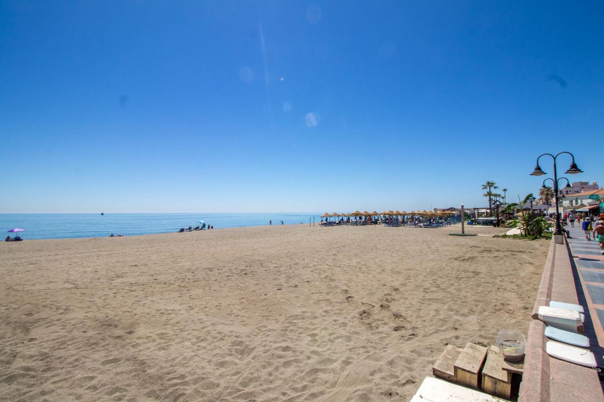 Carihuela Palace 417 By Ivi Real Estate Torremolinos Kültér fotó